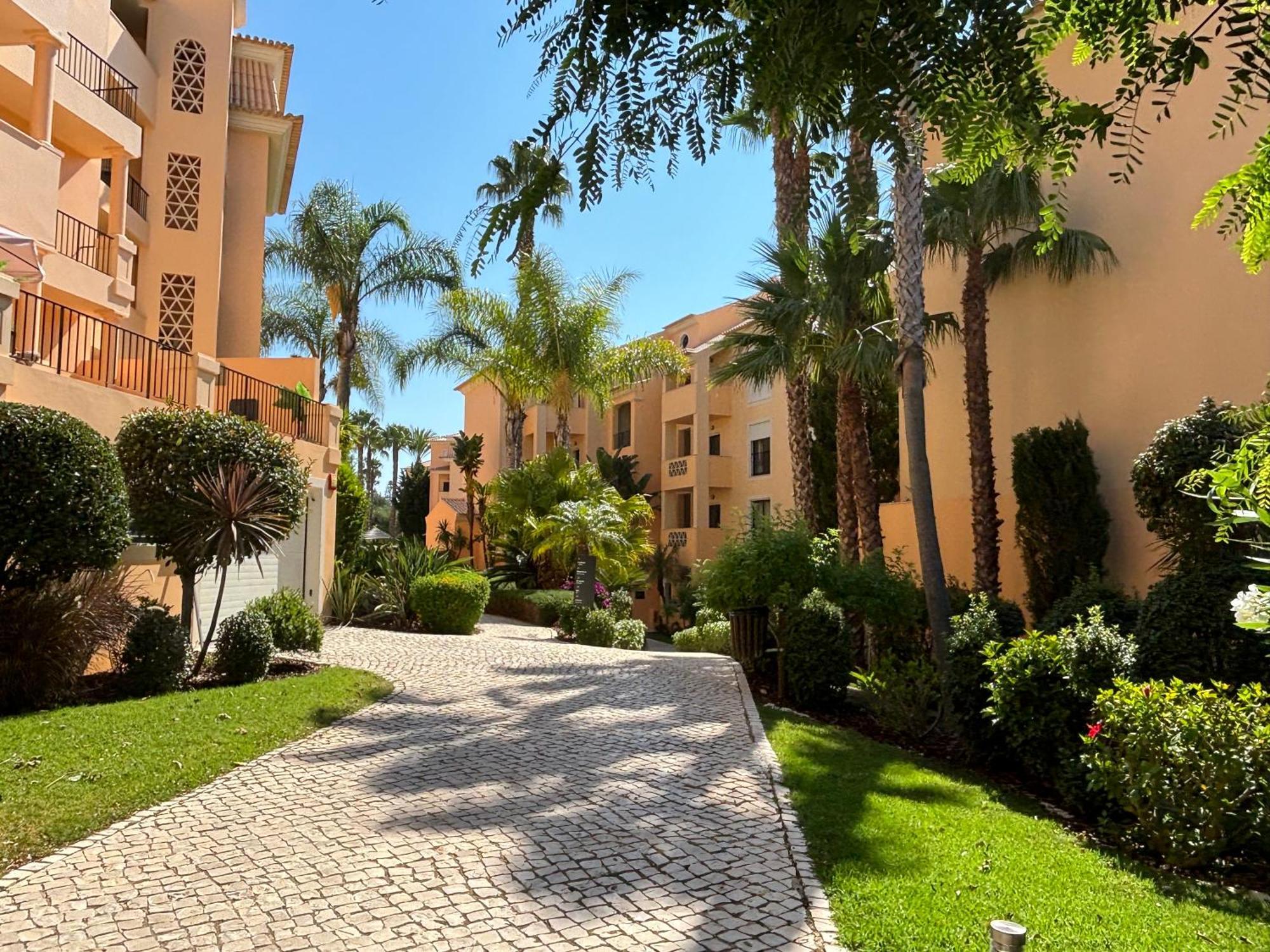Aum Praia Da Luz Resort Apartment Esterno foto